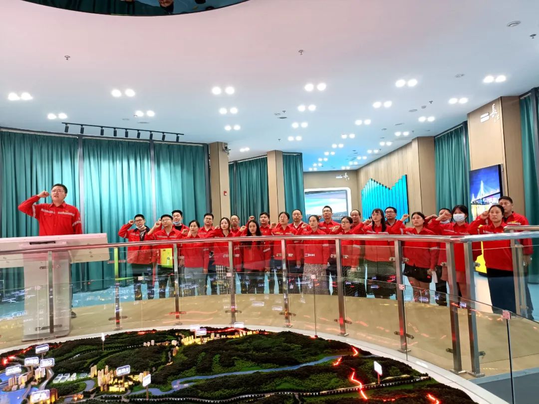 化機公司開展“長江大保護教育基地參觀學習”支部聯合主題黨日活動(圖3) 圖片