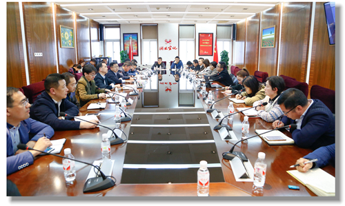 集團(tuán)召開4月份黨務(wù)、政務(wù)干部工作會(huì)議(圖1) 集團(tuán)召開4月份黨務(wù)、政務(wù)干部工作會(huì)議(圖1)