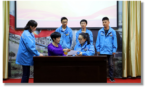 宜化集團(tuán)職業(yè)技能培訓(xùn)鑒定工作正式啟動(dòng)(圖3) 宜化集團(tuán)職業(yè)技能培訓(xùn)鑒定工作正式啟動(dòng)(圖3)