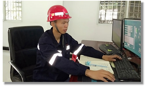 礦業(yè)公司李進成:扎根一線貢獻青春力量(圖1) 礦業(yè)公司李進成:扎根一線貢獻青春力量(圖1)