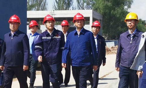 青海省副省長王黎明一行到青海黎明調研(圖1) 青海省副省長王黎明一行到青海黎明調研(圖1)