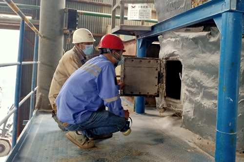 股份公司：管理人員下沉一線跟班工作 力?！半p節”安全生產(圖3)