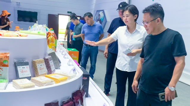 訪客戶談合作走市場！王大真到倍豐集團走訪(圖3)