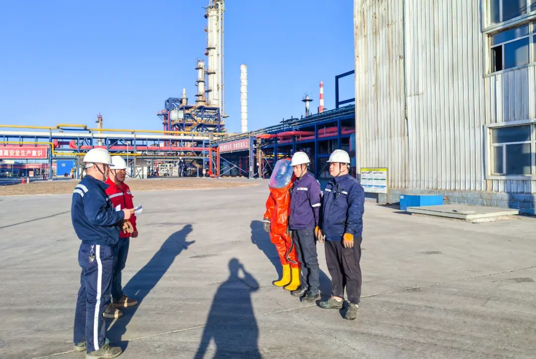 聯化公司:強化措施落實,筑牢安全生產防線(圖4) 聯化公司:強化措施落實,筑牢安全生產防線(圖4)