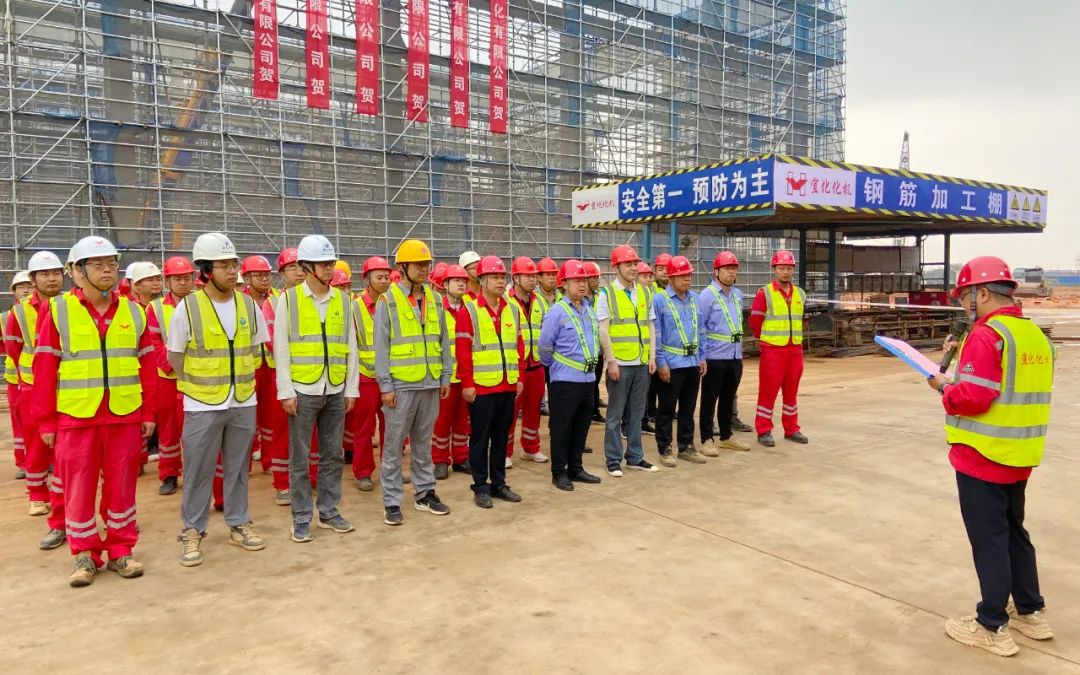 楚星生態項目尿素庫順利封頂(圖4) 楚星生態項目尿素庫順利封頂(圖4)