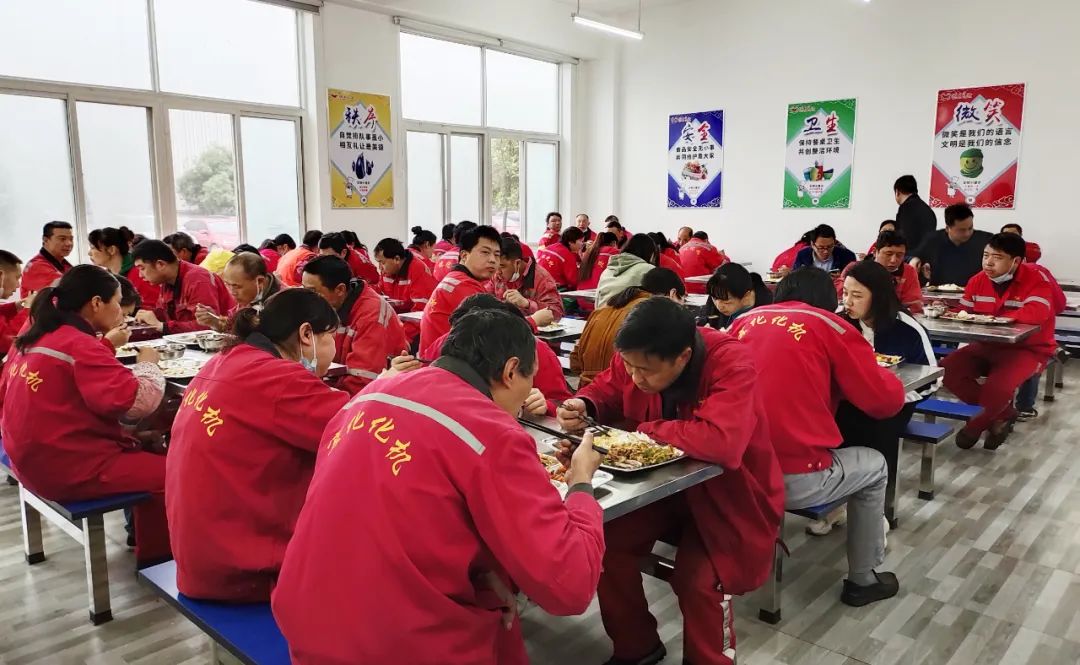 【辦實(shí)事】化機(jī)公司:聽心聲解難題 為職工服好務(wù)(圖2) 圖片