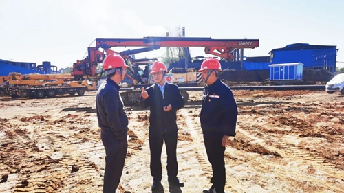 王大真到雙環(huán)公司、氨醇項(xiàng)目和TPO項(xiàng)目現(xiàn)場調(diào)研