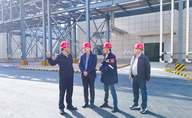 宜昌市國(guó)資委黨委書記、主任黃智華到宜化降解新材料公司開(kāi)展黨支部聯(lián)系點(diǎn)工作