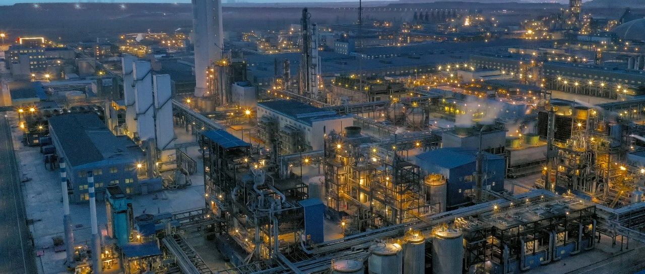 夜幕下的新疆宜化，有著別樣風情